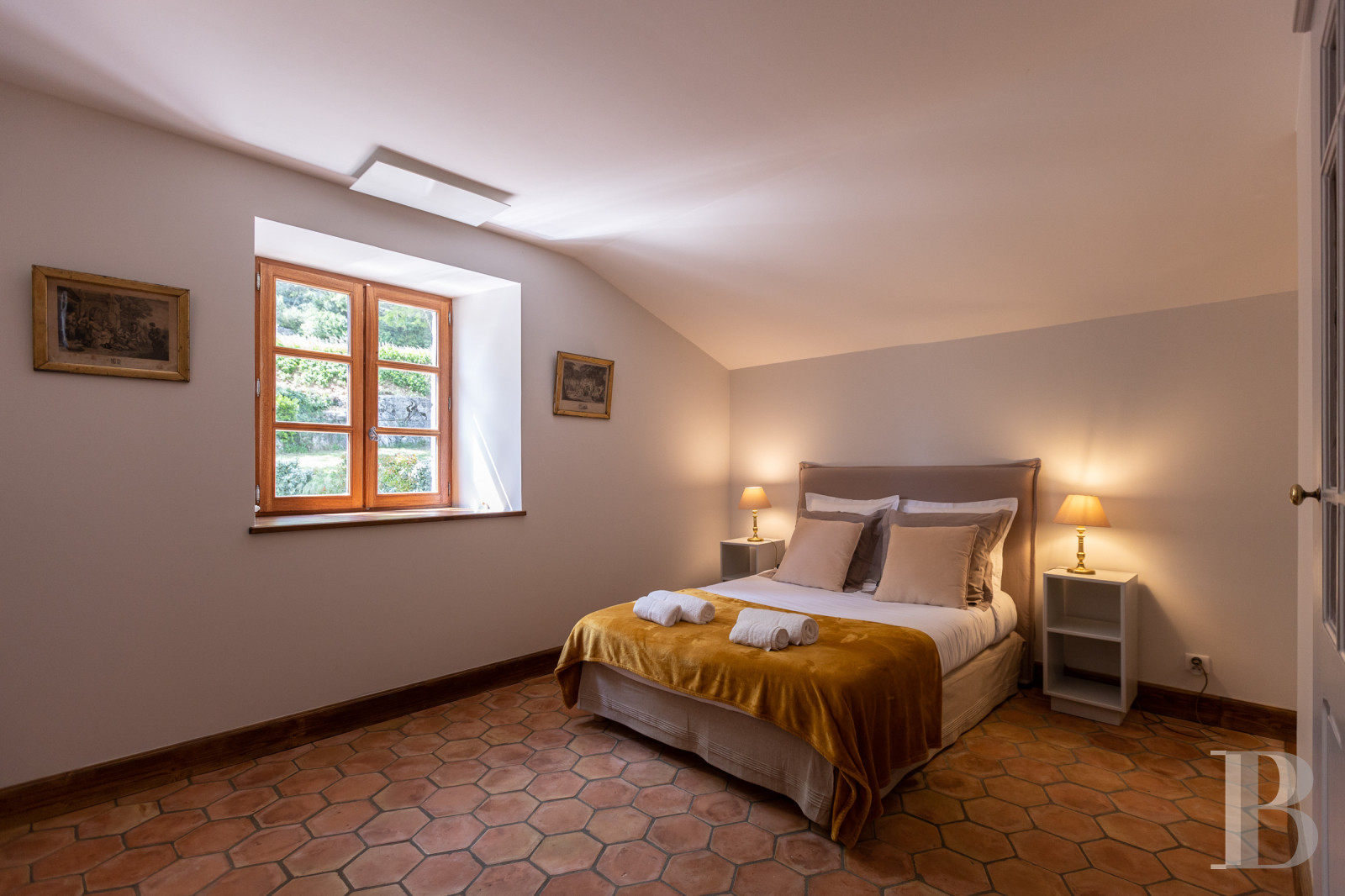 A former 17th-century farmhouse in the shadow of a chateau, in Saint-Alban-Auriolles in the Ardèche - photo  n°17